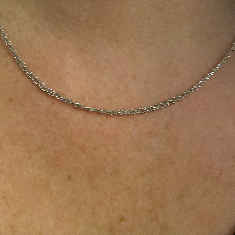 10K Italian ladies gold chain. Braided style. 18 inches